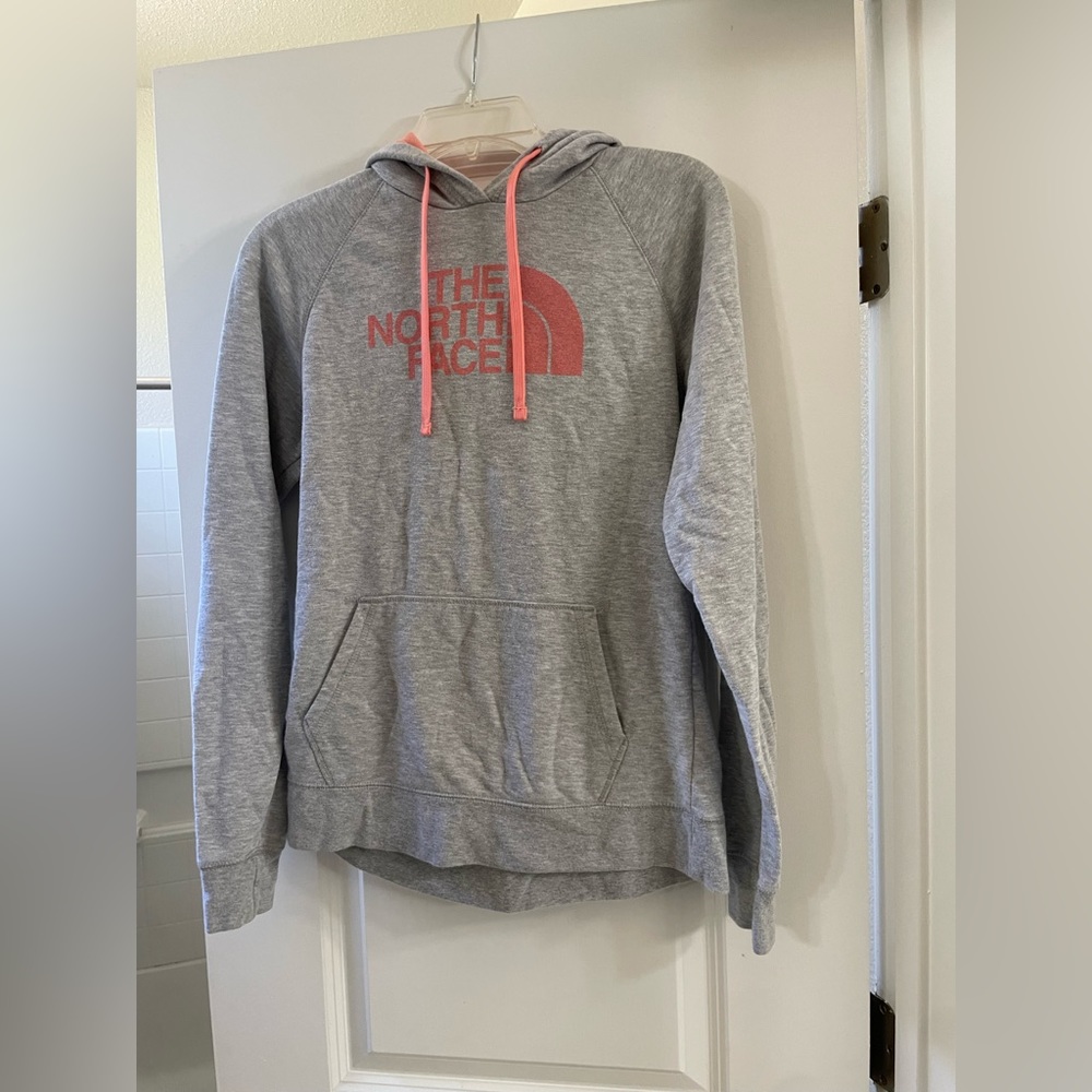North face sweater small